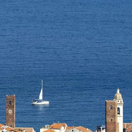 Tra Le Torri *