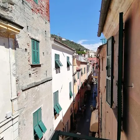 Tra Le Torri شقة *