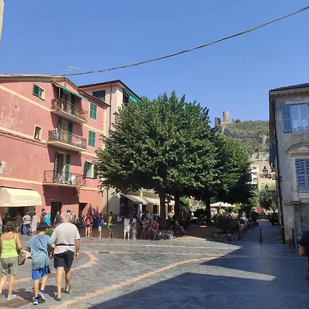 Tra Le Torri